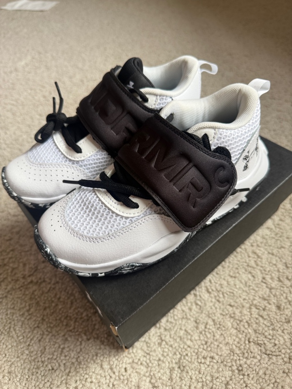 Kids Under Armour White and Black Basketball Sneakers shoes with Strap